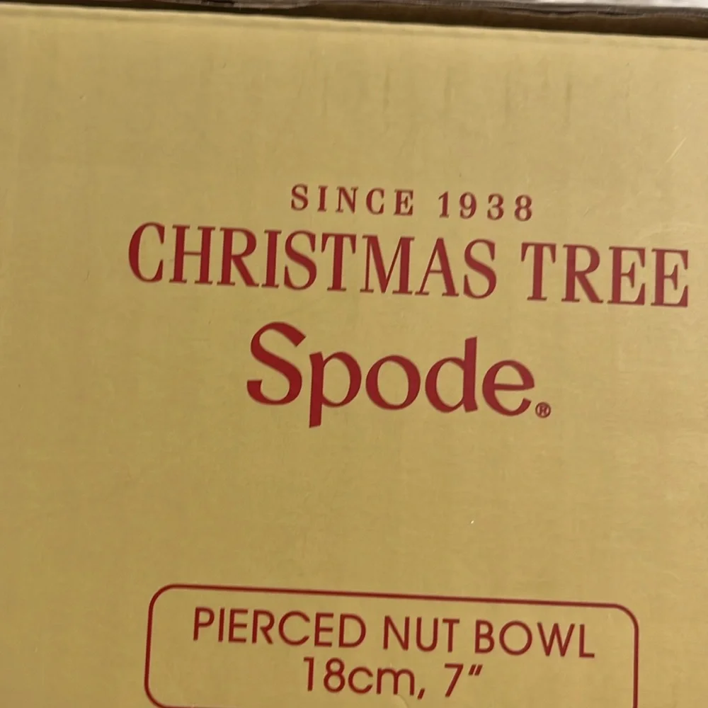Spode Christmas Tree Pierced Nut Bowl - Picture 4 of 4